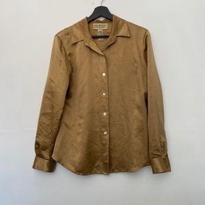 100% silk lustrous satin Jones New York Gold Button Down Shirt